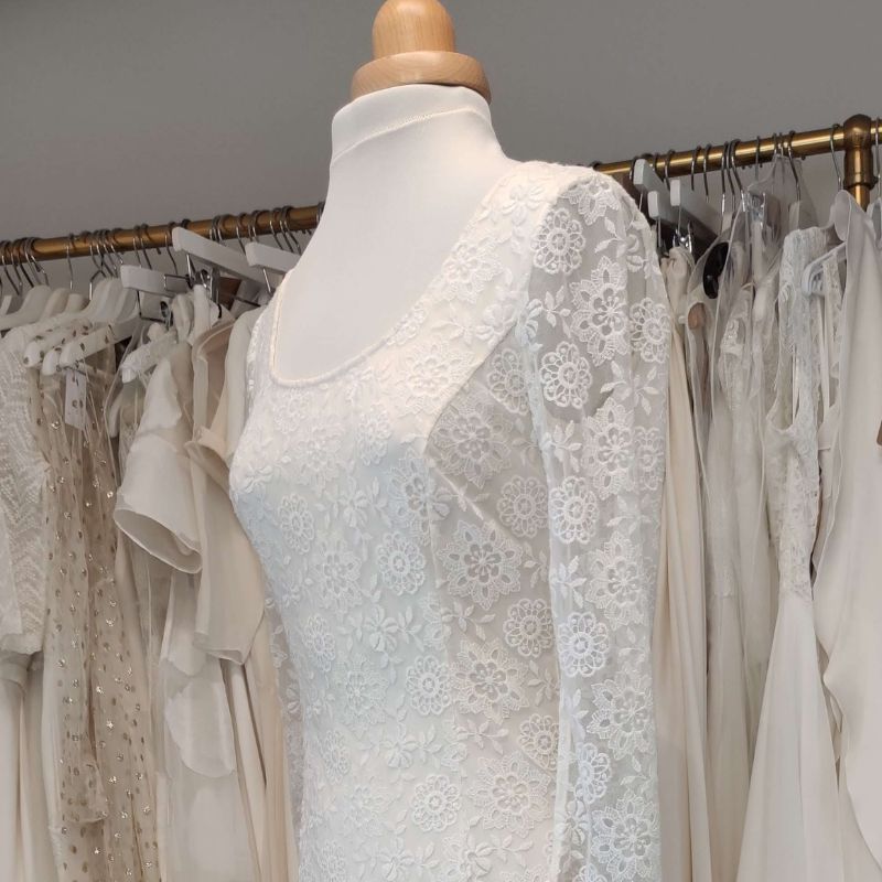 Robe mariée Amandine Elise Hameau dentelle robe mariage champêtre chic