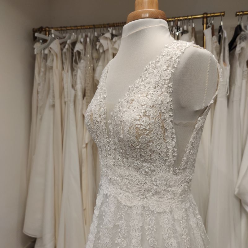 Robe de Mariée Nadia Orlando princesse élégante Toulouse robe mariée élégante dentelle Toulouse