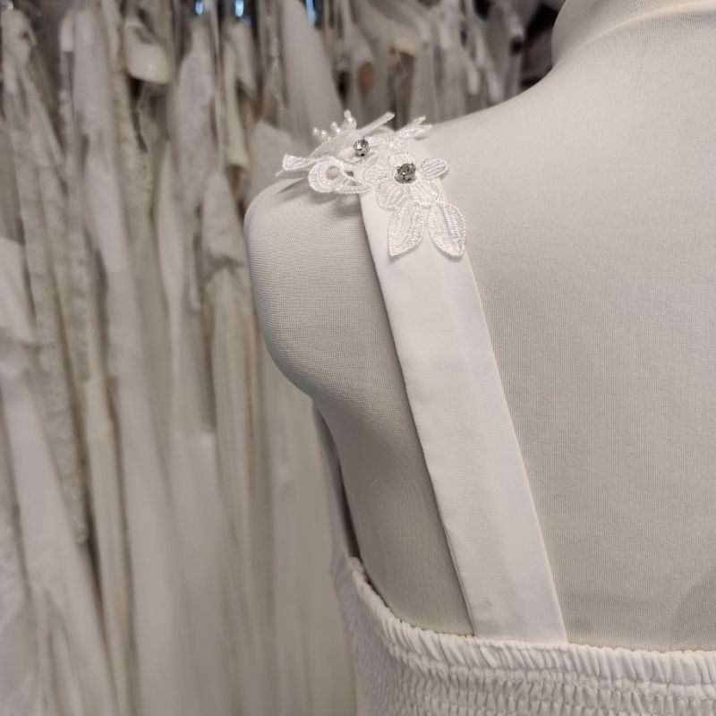 robe-de-mariee-mousseline-Eva détail robe mariage simple